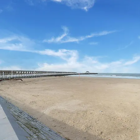 Cosy With Sea And Views